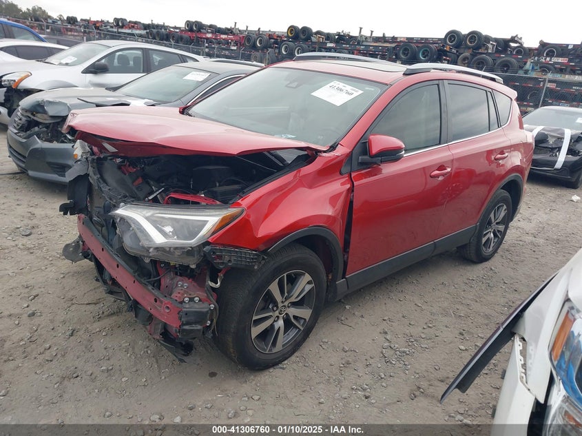 2017 TOYOTA RAV4 XLE - JTMWFREV2HJ116579