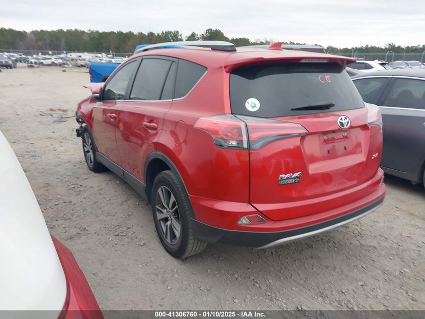 2017 TOYOTA RAV4 XLE - JTMWFREV2HJ116579