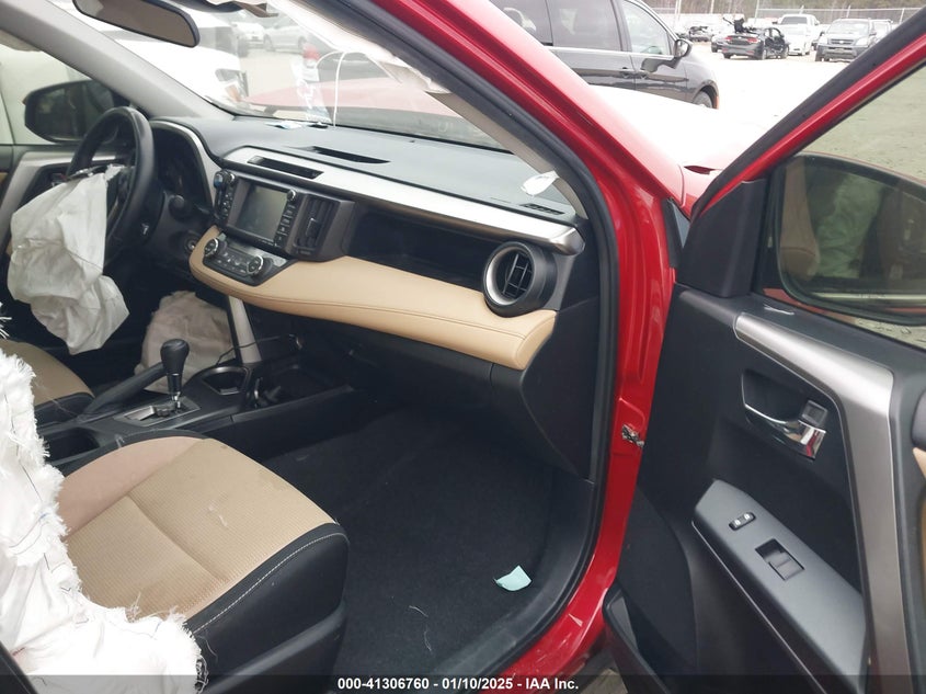 2017 TOYOTA RAV4 XLE - JTMWFREV2HJ116579