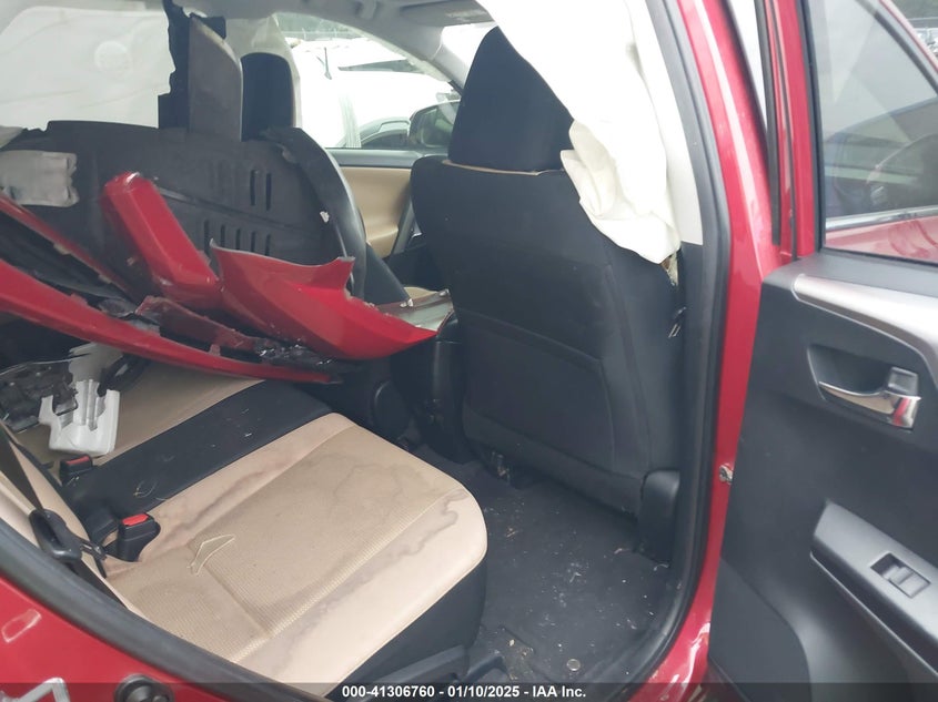 2017 TOYOTA RAV4 XLE - JTMWFREV2HJ116579