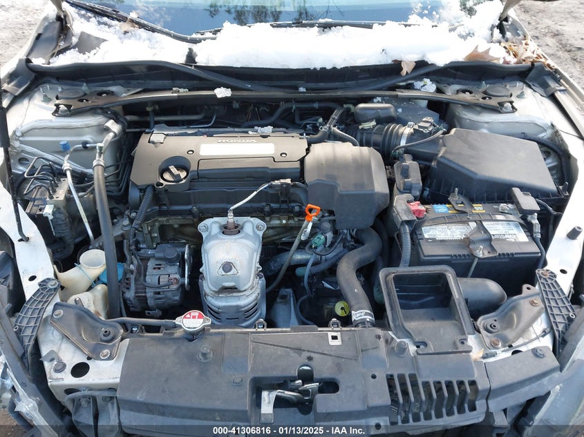 2013 HONDA ACCORD VIN: 1HGCR2F50DA086123
