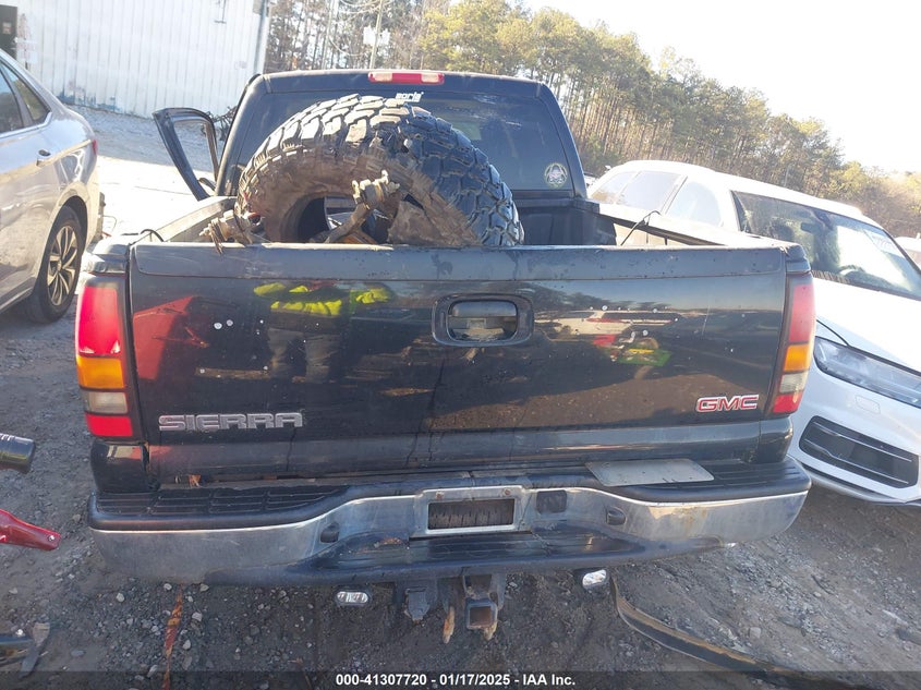 2GTEK13T251327586 2005 GMC SIERRA photo no. 16