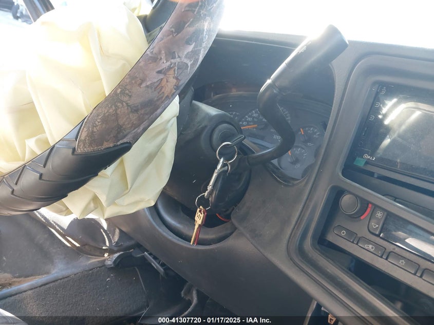 2GTEK13T251327586 2005 GMC SIERRA photo no. 11