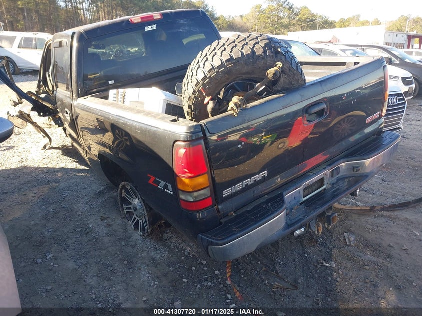 2GTEK13T251327586 2005 GMC SIERRA photo no. 3