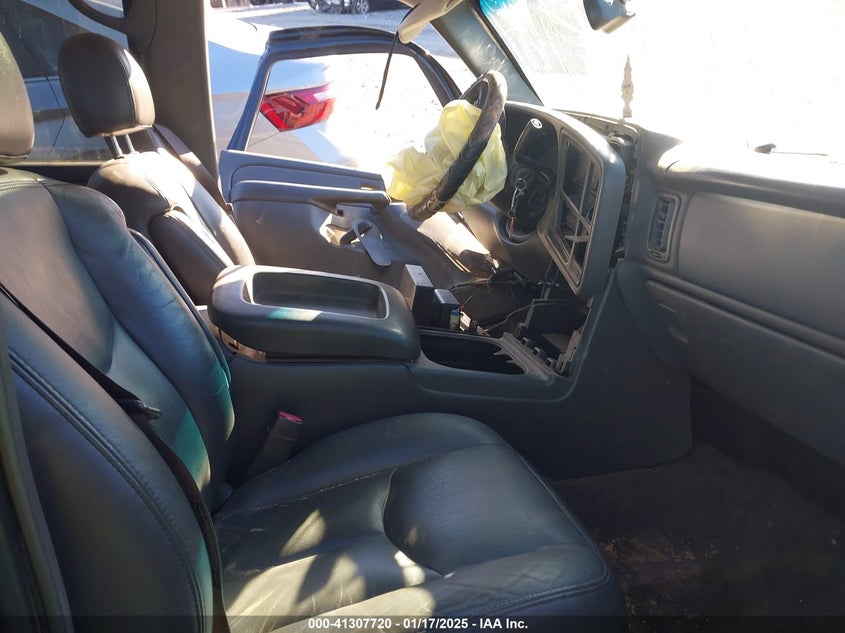 2GTEK13T251327586 2005 GMC SIERRA photo no. 5