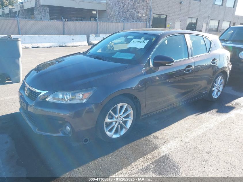 VIN JTHKD5BH1D2147644 2013 Lexus CT, 200H no.2