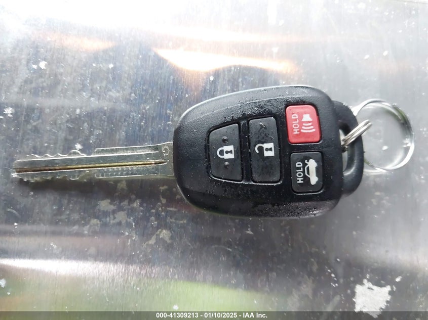 2012 TOYOTA CAMRY VIN: 4T1BF1FK1CU564304