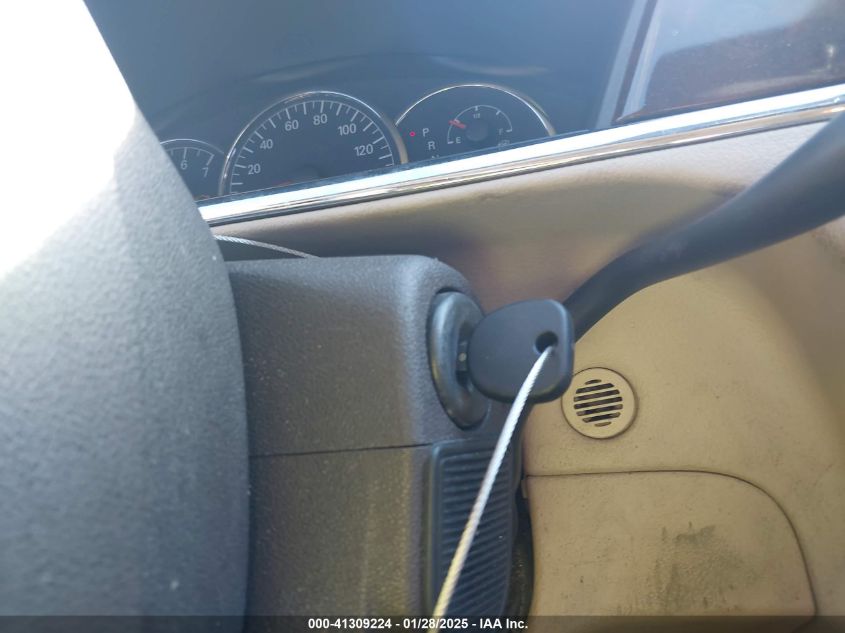 2008 Buick Lacrosse Cx VIN: 2G4WC582881137008 Lot: 41309224