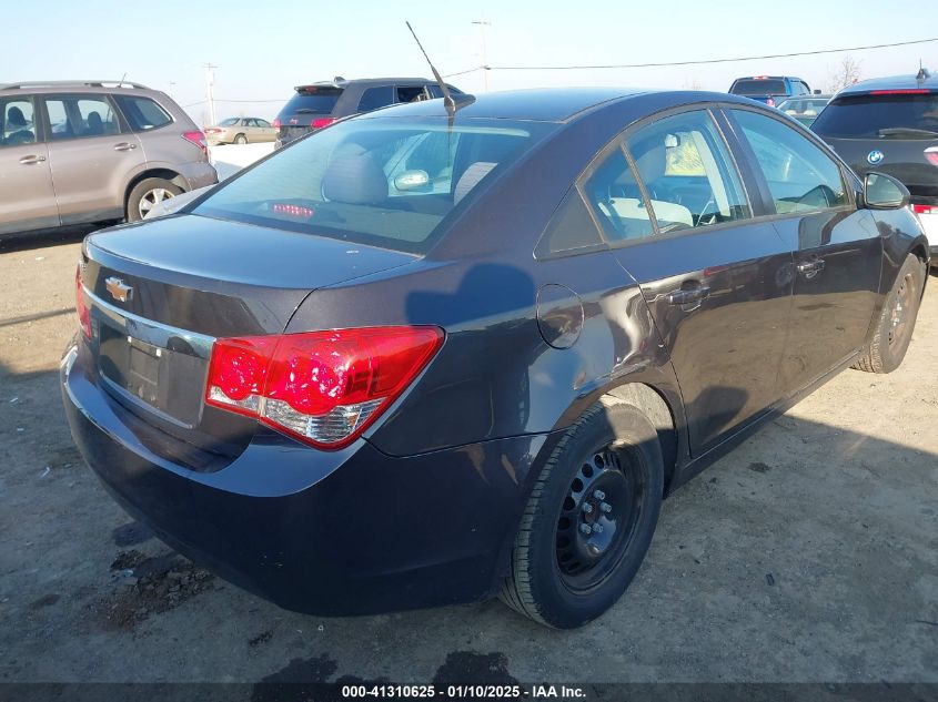 VIN 1G1PA5SG1E7132260 2014 CHEVROLET CRUZE no.4