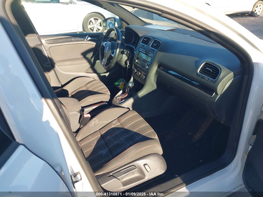 2012 VOLKSWAGEN GTI VIN: WVWHD7AJ4CW012502