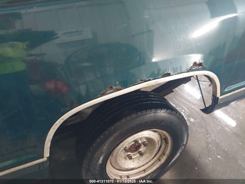 1995 Chevrolet Gmt-400 C1500 VIN: 1GCEC14K7SZ280531 Lot: 41311070