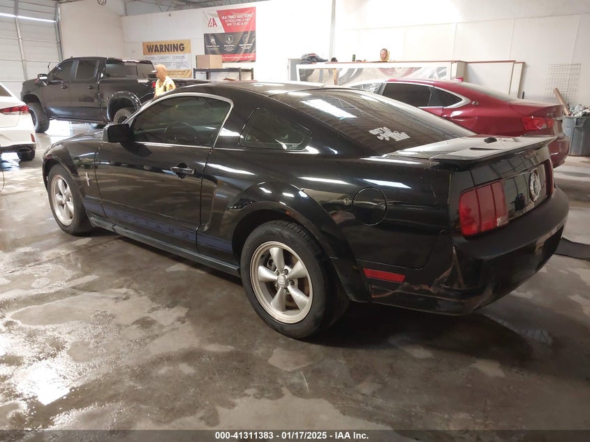 2008 FORD MUSTANG VIN: 1ZVHT80NX85112143