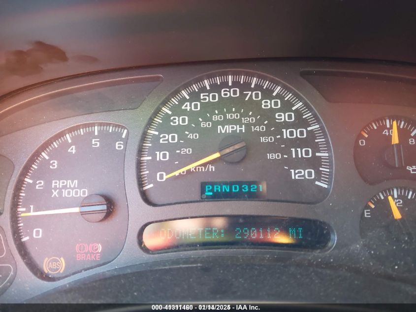 2004 Chevrolet Suburban 1500 Lt VIN: 1GNEC16Z34J258979 Lot: 41311460