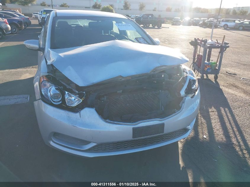 VIN KNAFX4A69F5399547 2015 KIA Forte, LX no.6