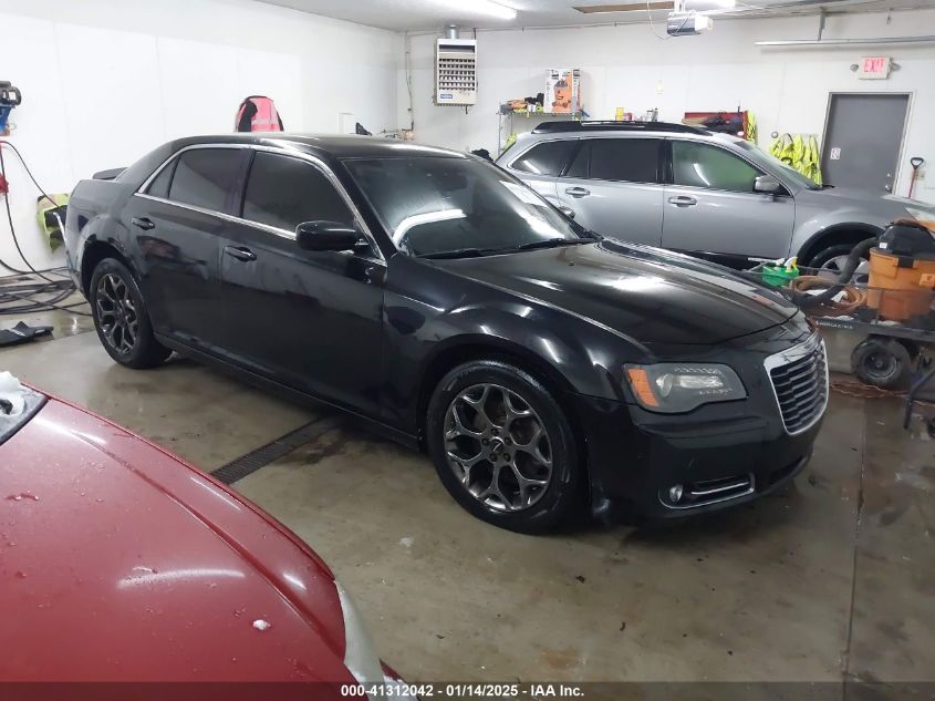 2013 Chrysler 300, 300S