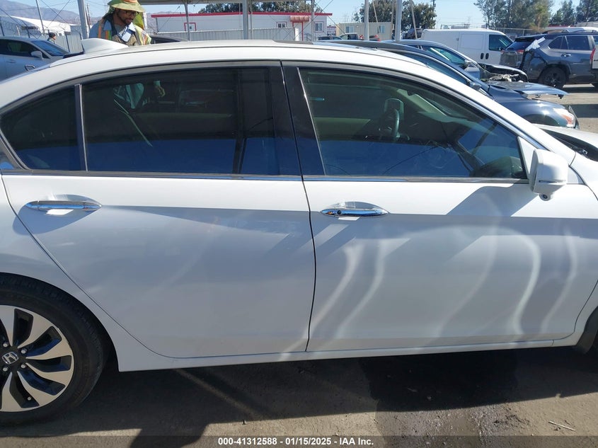 2015 HONDA ACCORD HYBRID VIN: 1HGCR6F55FA004767
