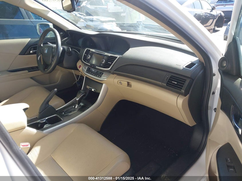 2015 HONDA ACCORD HYBRID VIN: 1HGCR6F55FA004767