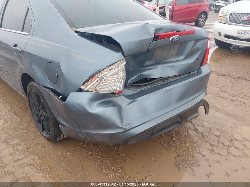 2011 FORD FUSION VIN: 3FAHP0HA7BR256317
