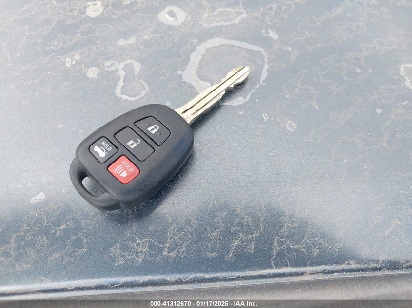2016 TOYOTA COROLLA VIN: 5YFBURHE6GP422937