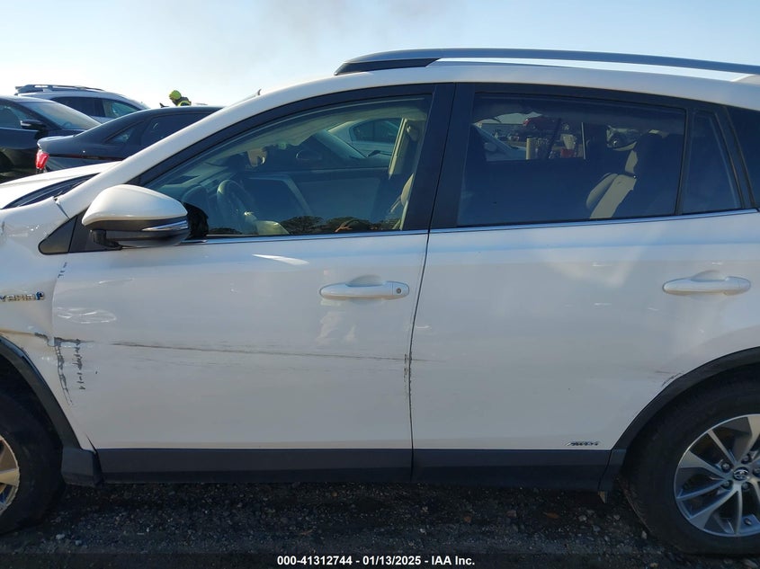 2018 TOYOTA RAV4 HYBRID LE - JTMRJREV7JD178690