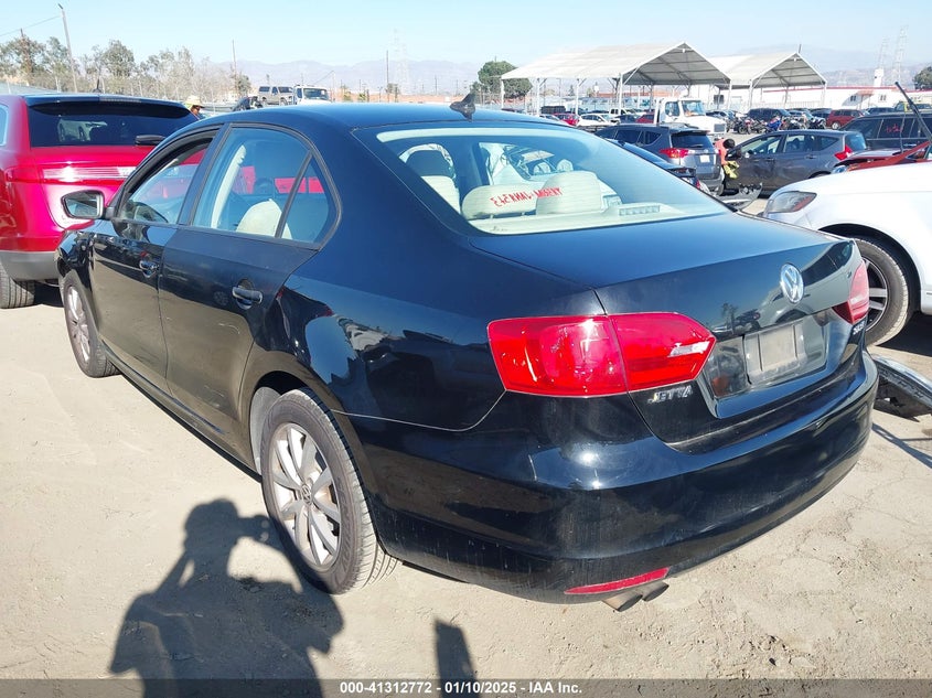 2011 VOLKSWAGEN JETTA VIN: 3VWDX7AJ3BM322125