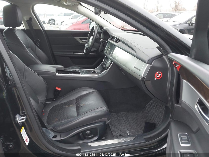 2016 JAGUAR XF 35T PRESTIGE - SAJBK4BV3GCY20943