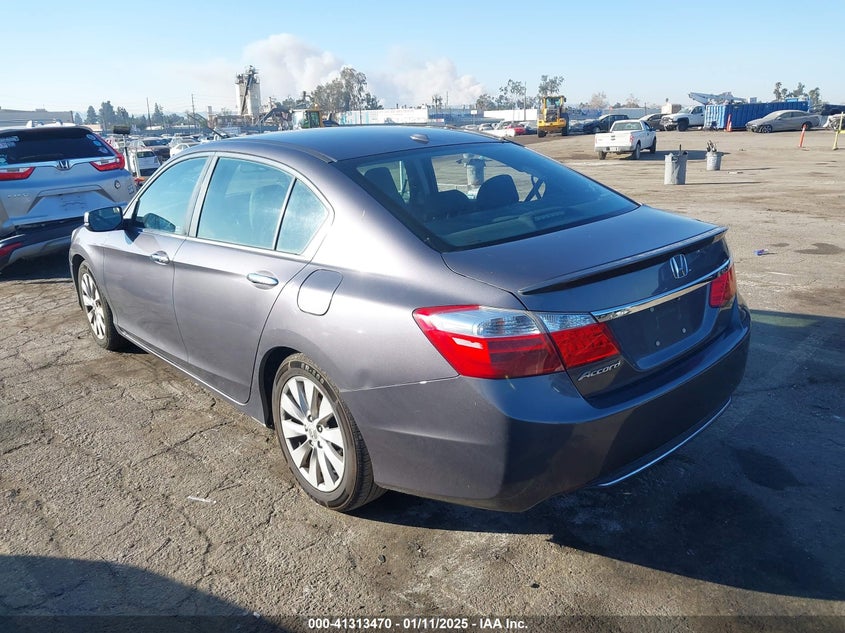 2015 HONDA ACCORD VIN: 1HGCR2F89FA107578