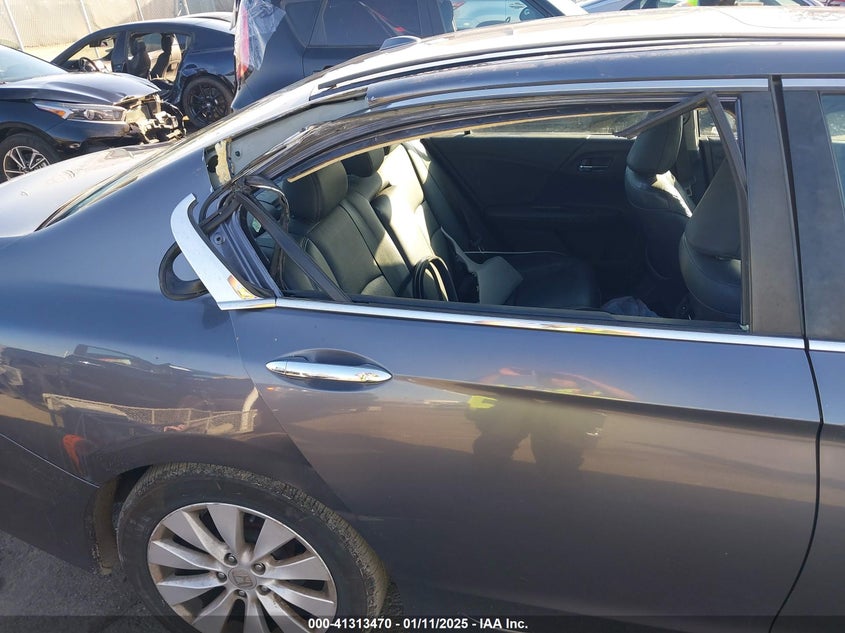 2015 HONDA ACCORD VIN: 1HGCR2F89FA107578