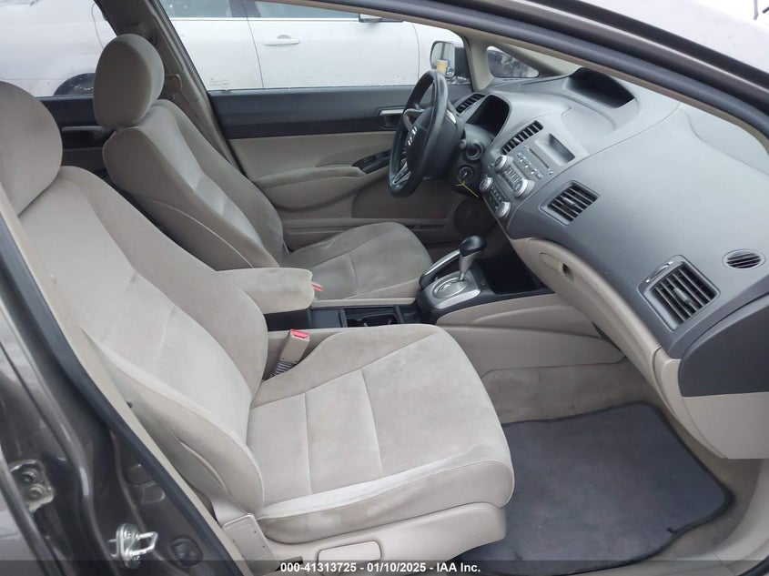 2010 HONDA CIVIC VIN: 19XFA1F51AE029211