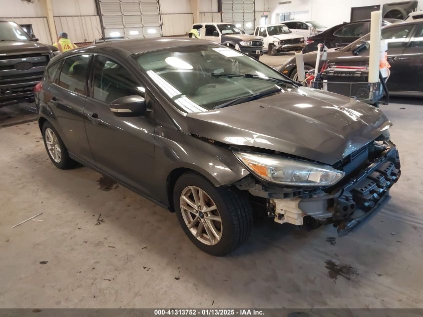 VIN 1FADP3K28FL351393 2015 FORD FOCUS no.1