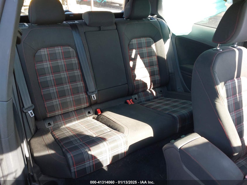 2016 VOLKSWAGEN GOLF GTI S W/PERFORMANCE PACKAGE 2-DOOR - 3VWY47AU3GM007367