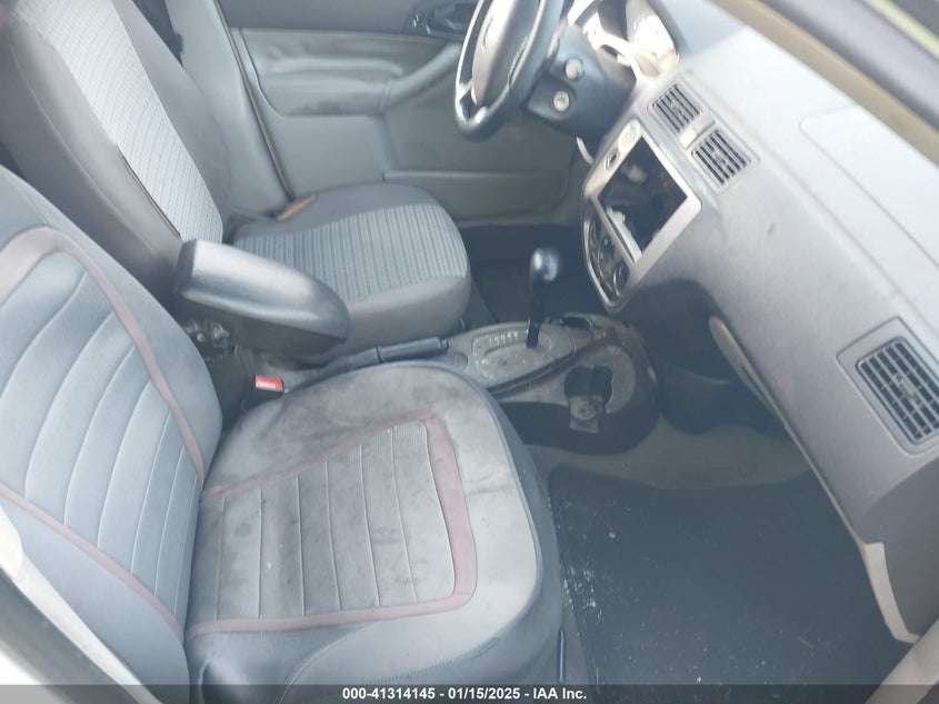 2007 FORD FOCUS VIN: 1FAHP34N37W260086