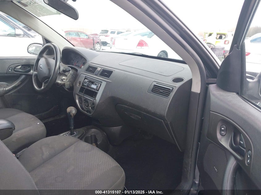 2007 FORD FOCUS VIN: 1FAHP31N87W202379