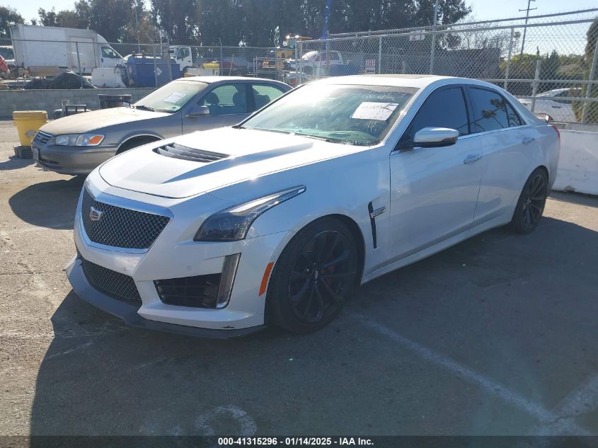 VIN 1G6A15S6XG0174221 2016 Cadillac CTS-V no.2