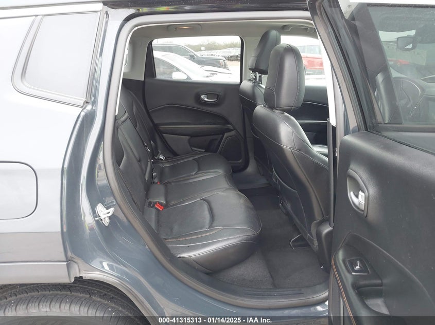 2018 JEEP COMPASS LIMITED 4X4 - 3C4NJDCB4JT136479