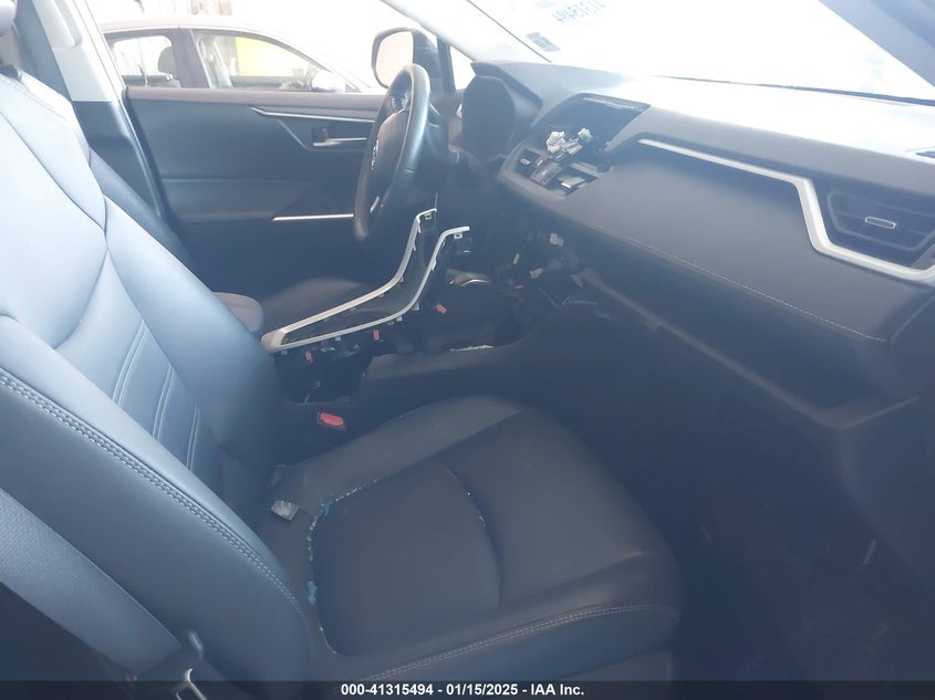 2023 TOYOTA RAV4 HYBRID auction photo 5