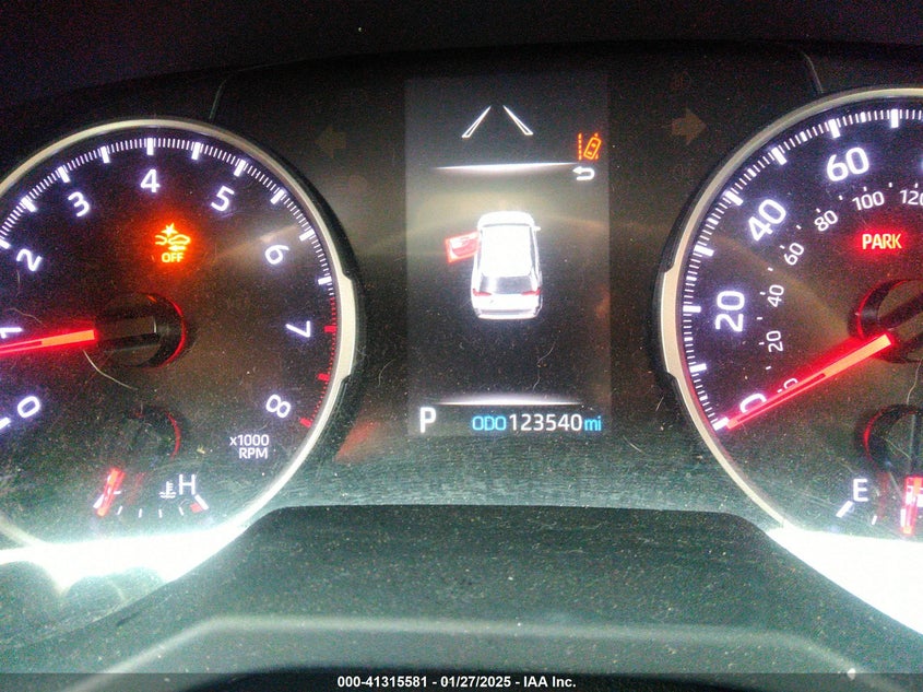 2019 TOYOTA RAV4 XLE - JTMP1RFV7KD042261