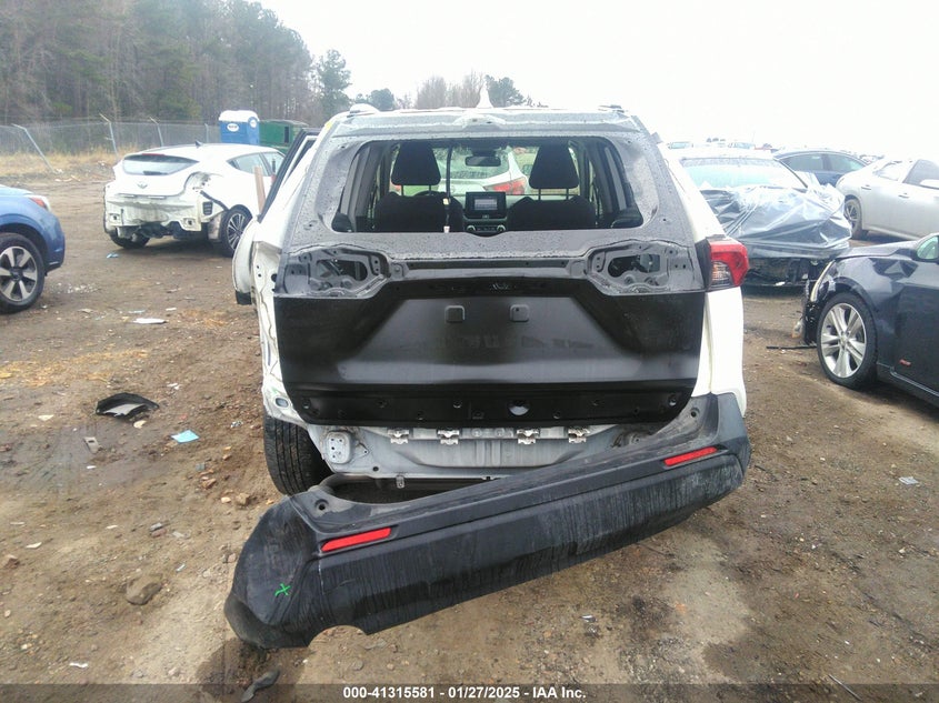 2019 TOYOTA RAV4 XLE - JTMP1RFV7KD042261