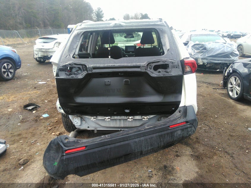 2019 TOYOTA RAV4 XLE - JTMP1RFV7KD042261