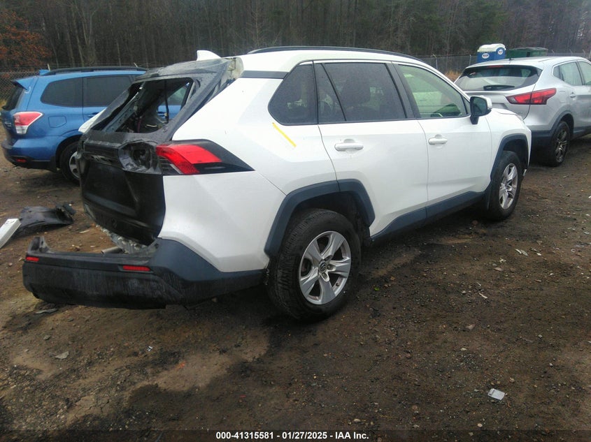 2019 TOYOTA RAV4 XLE - JTMP1RFV7KD042261