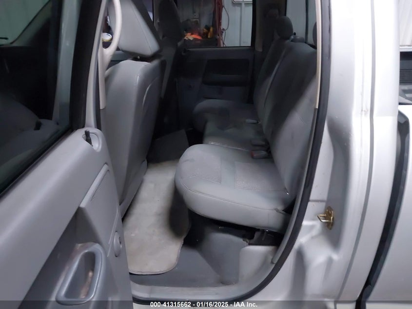 2007 DODGE RAM 1500 VIN: 1D7HU18217S116945