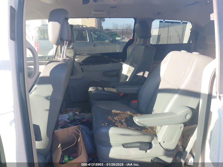 2010 Volkswagen Routan Se VIN: 2V4RW3D15AR359948 Lot: 41315903