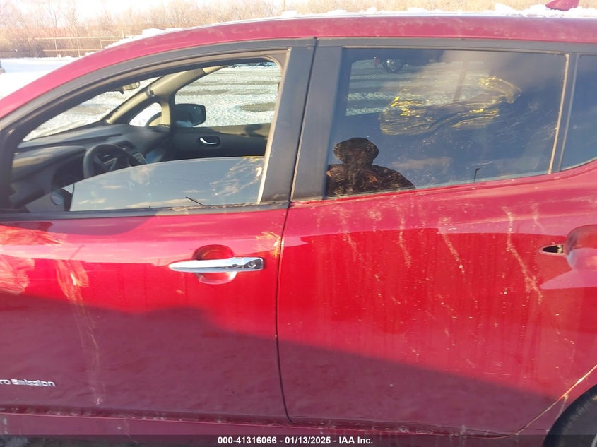 2018 NISSAN LEAF SV - 1N4AZ1CPXJC307237