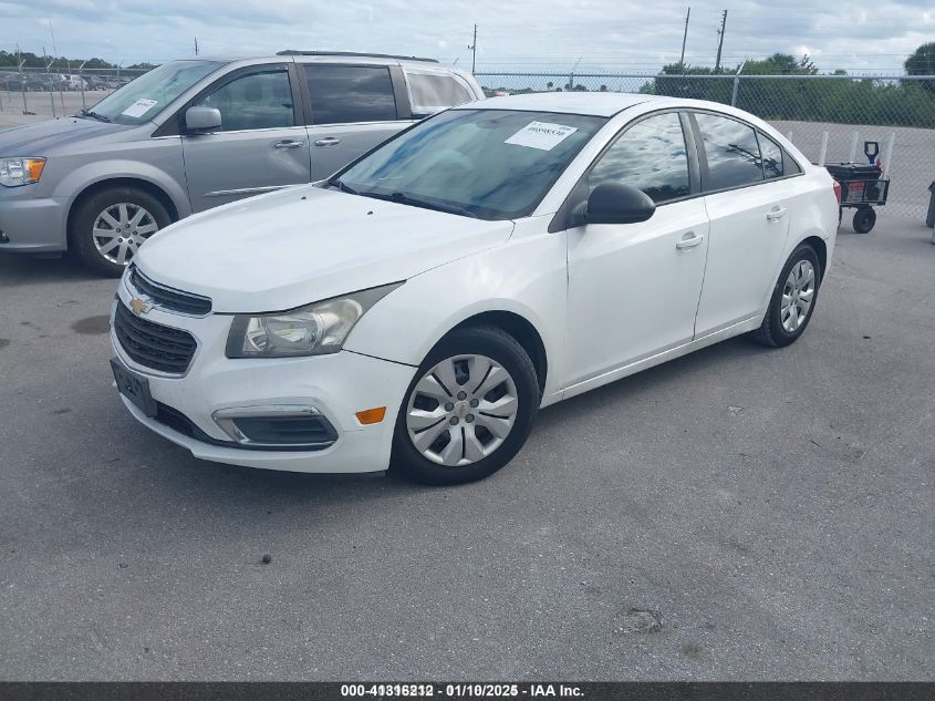 VIN 1G1PA5SH8F7211113 2015 CHEVROLET CRUZE no.2