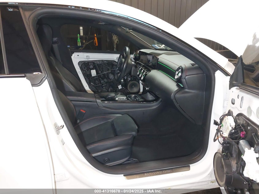 2023 BENZ CLA-CLASS CLA250 4MA VIN: W1K5J4HB6PN388659