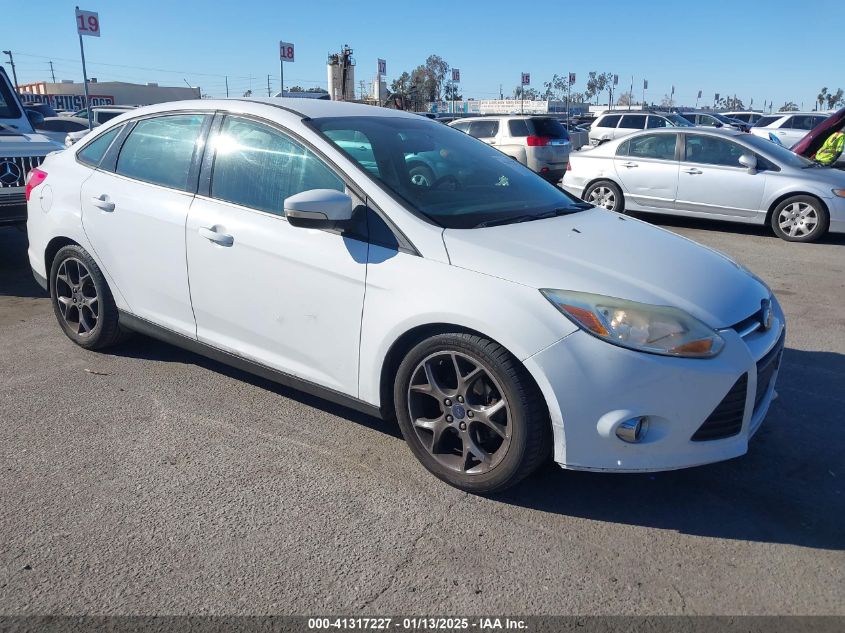 VIN 1FADP3F25EL327349 2014 FORD FOCUS no.1