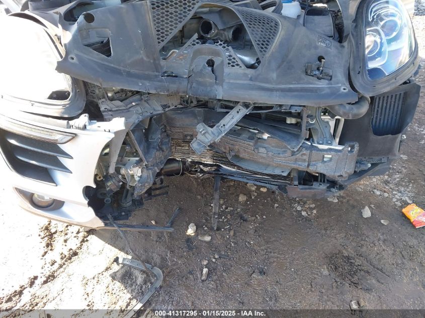 2015 Porsche Macan S VIN: WP1AB2A57FLB50245 Lot: 41317295