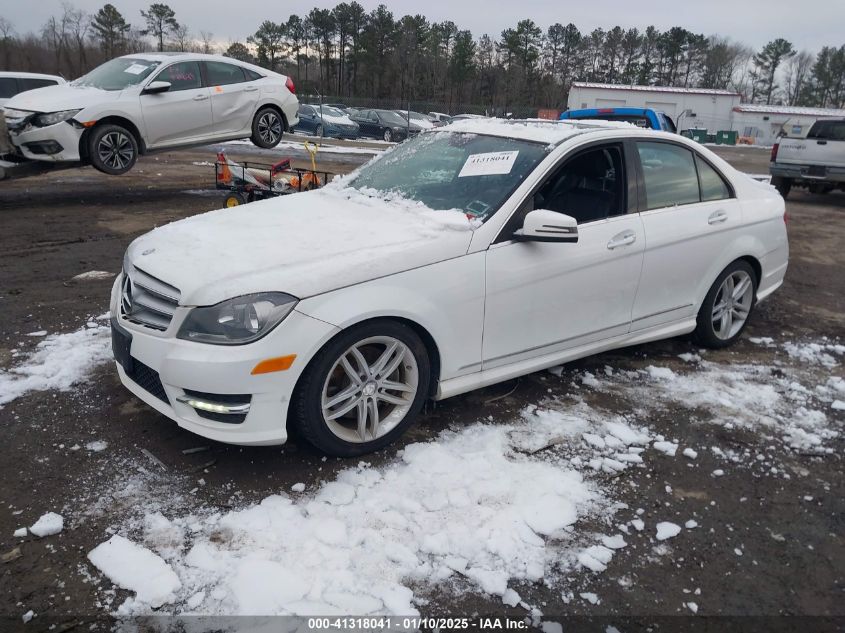 VIN WDDGF8AB7DR267946 2013 Mercedes-Benz C 300, Lux... no.2