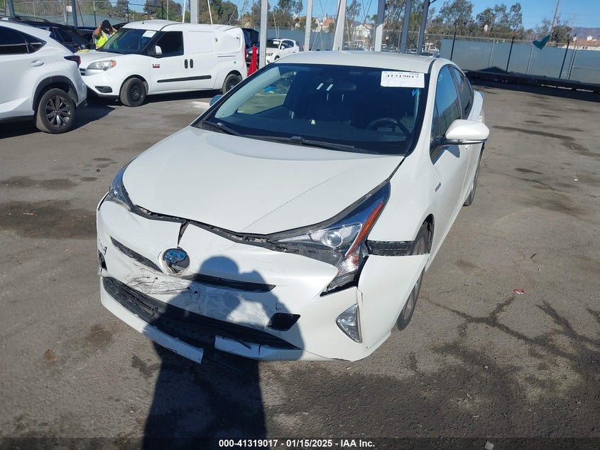 2016 TOYOTA PRIUS VIN: JTDKARFU2G3518088