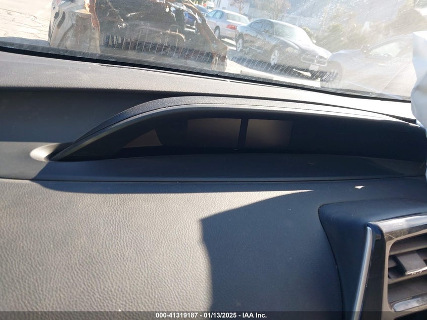 2022 TOYOTA PRIUS VIN: JTDKAMFU1N3161065